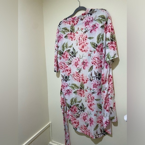 Show Me Your Mumu Pink cute Floral women’s robe with tie belt. OS 100% polyester - Picture 12 of 12